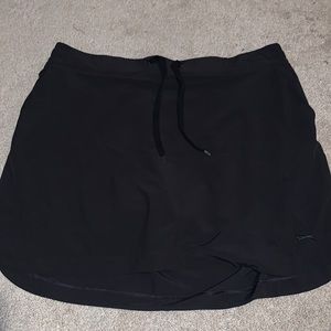 Black skort